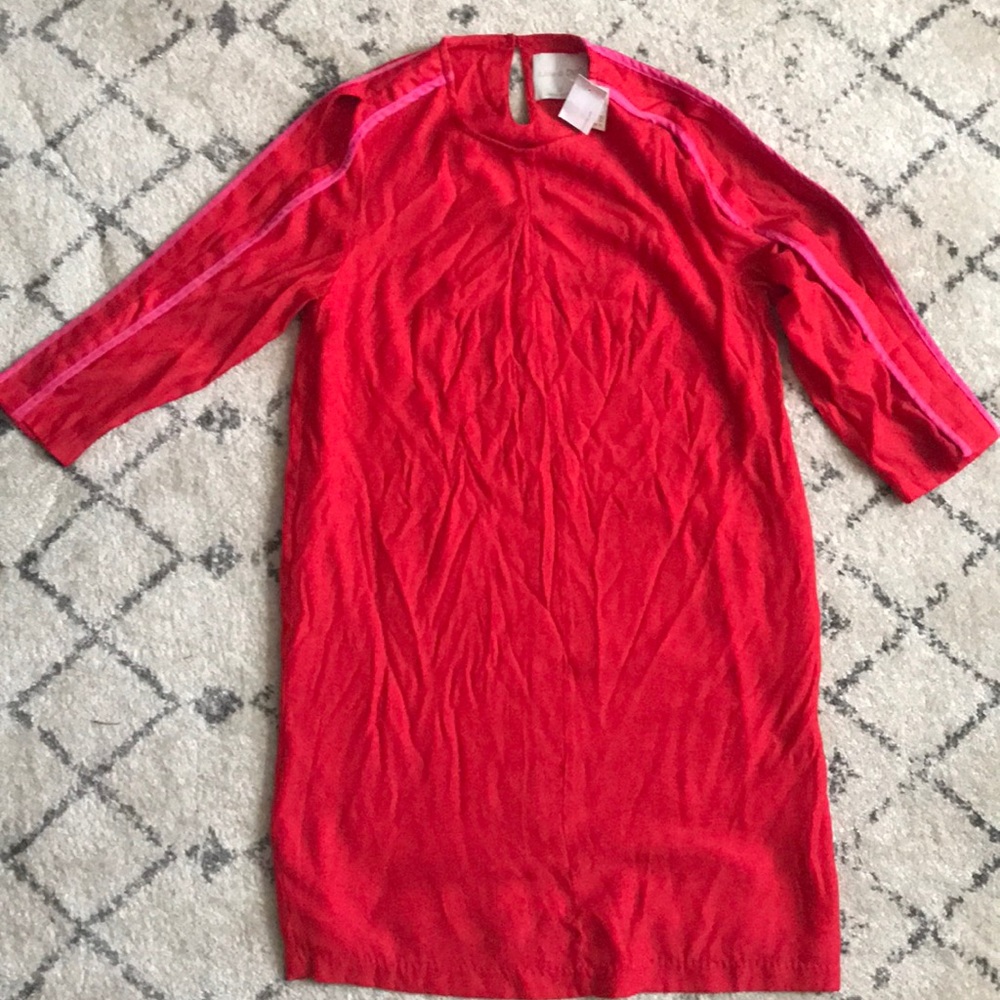 NWT Line and Dot peekaboo sleeve dress